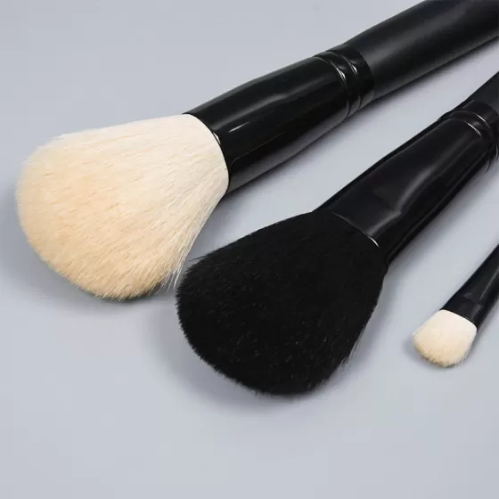 Donggshen high quality cosmetic makeup brush manufacture professional natural animal hair black facial makeup brush set